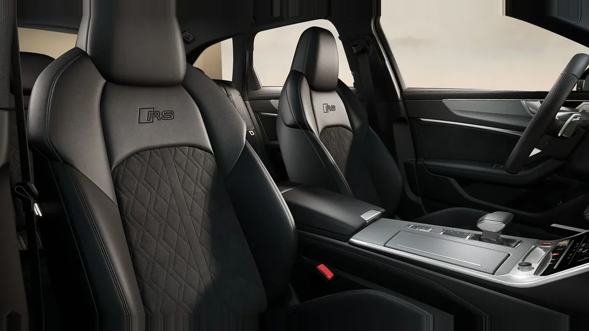 Audi RS6 Avant TFSI Quattro en renting en Málaga — Interior