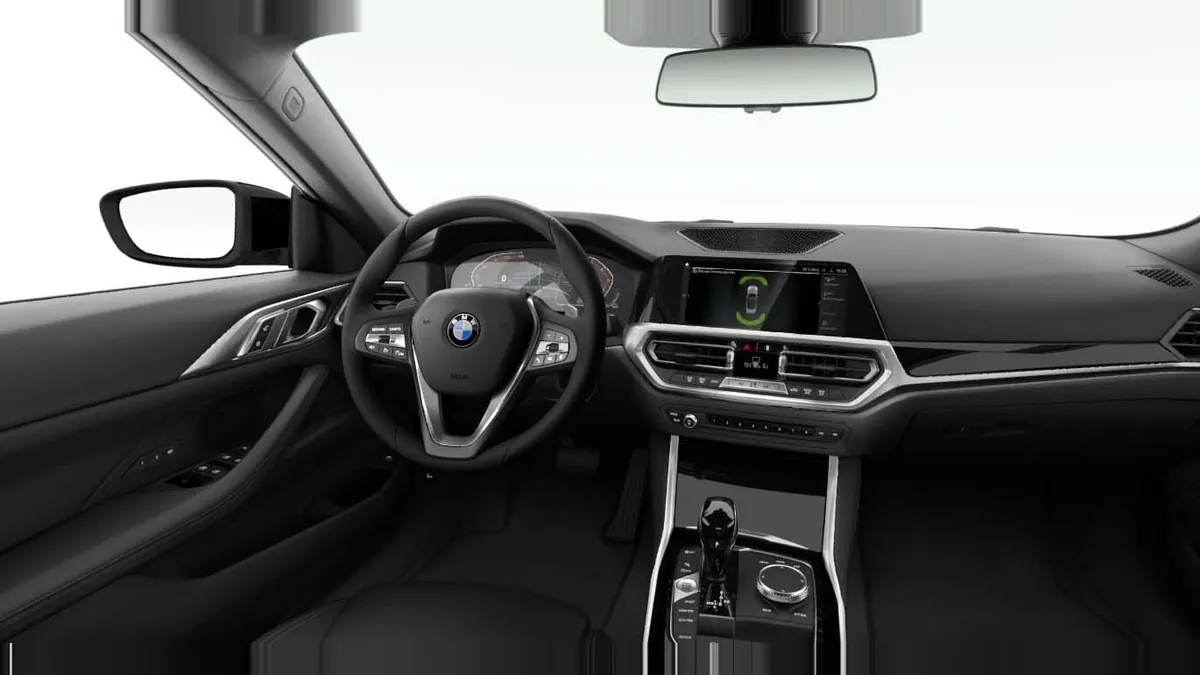 BMW Serie 4 430i xDrive Coupé en renting en Málaga — Lateral