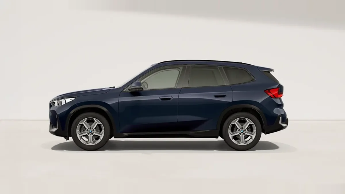 BMW X1 sDrive20d en renting en Málaga — Lateral