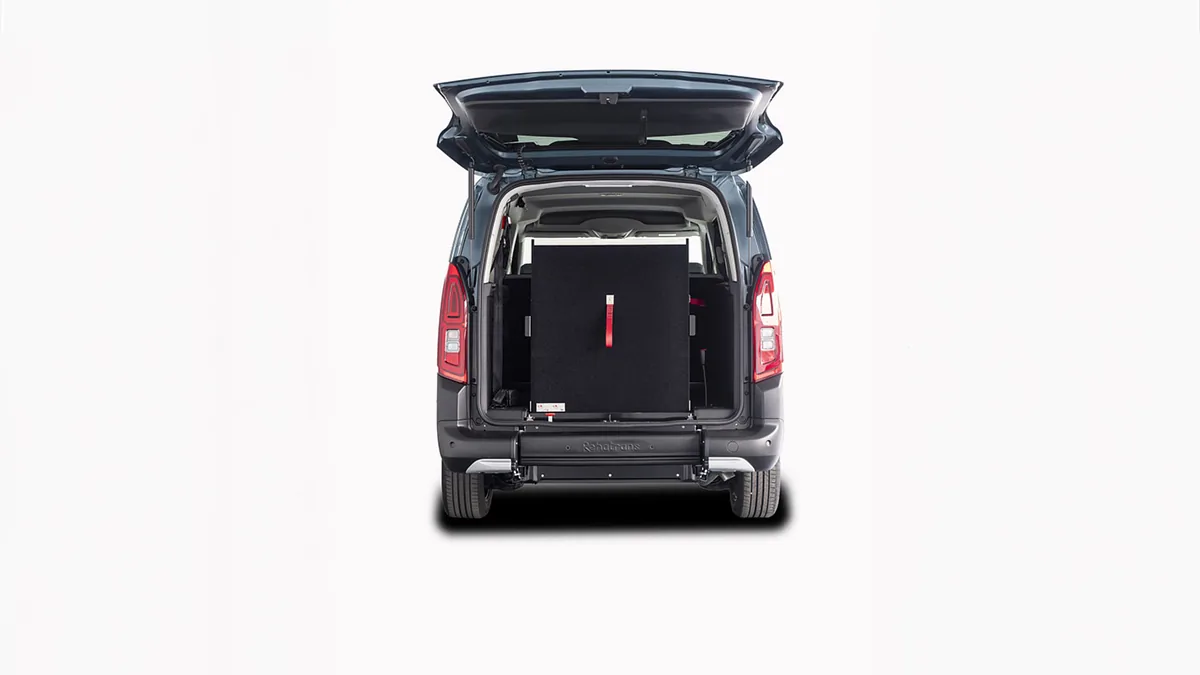 Citroën Berlingo Talla XL BlueHDi 100 YOU L2 N1 Adaptado en renting en Málaga — vista 6