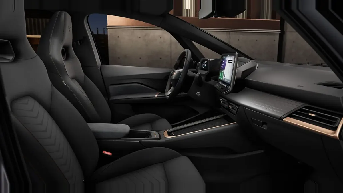 CUPRA Born e-Boost Pack Advanced Plus en renting en Málaga — Interior