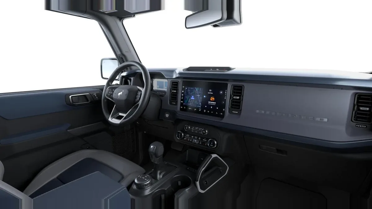 Ford Bronco Outer Banks 2.7 Ecoboost 335CV Automático 4x4 en renting en Málaga — Interior