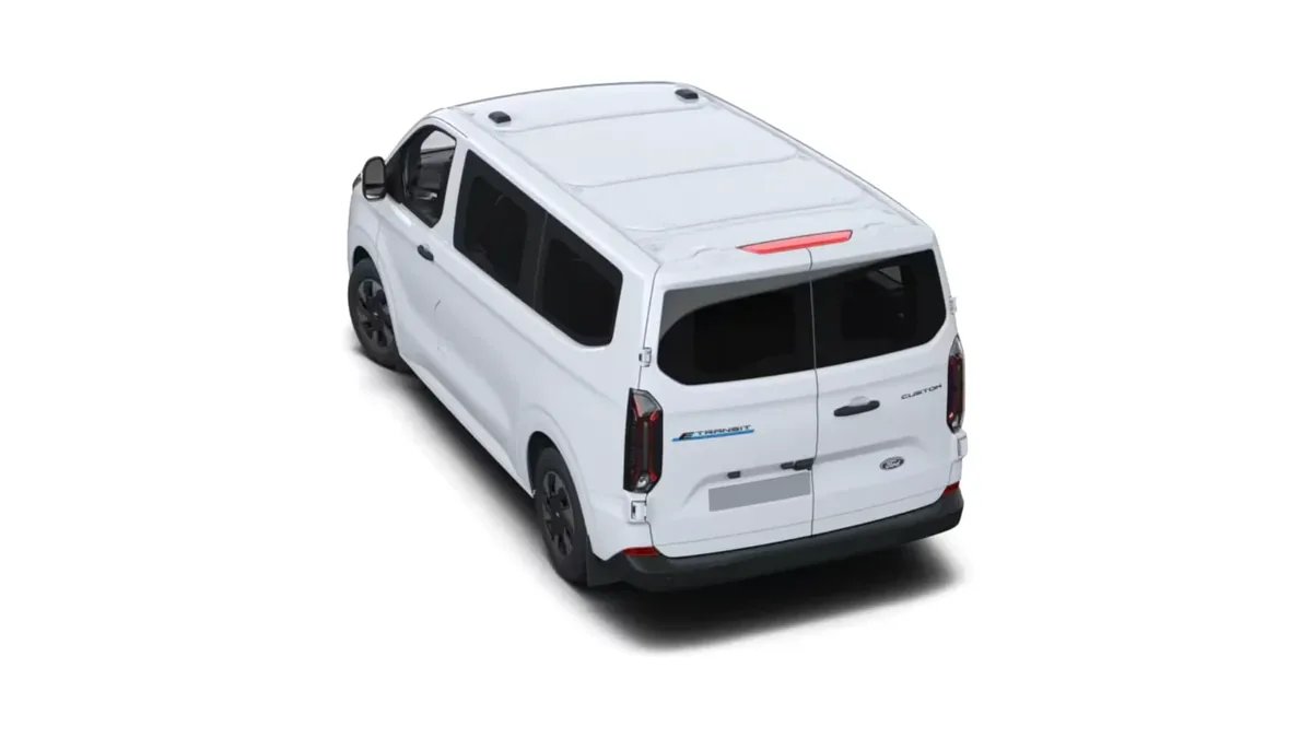 Ford TRANSIT CUSTOM  Kombi BEV 83kWh 100kW 340 L1 Trend en renting en Málaga — Trasera