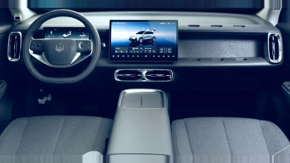 Leapmotor B10 REEV 18.8 kWh Life AT en renting en Málaga — Interior