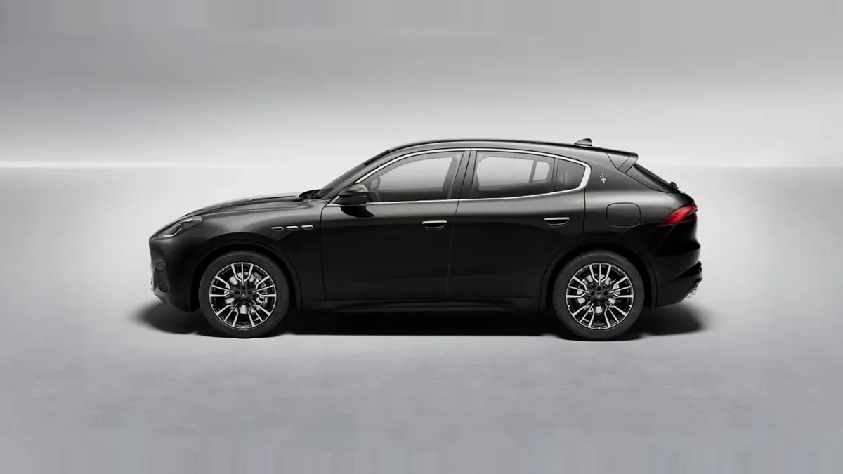 Maserati Grecale L4 MHEV 300CV AWD en renting en Málaga — Delantera