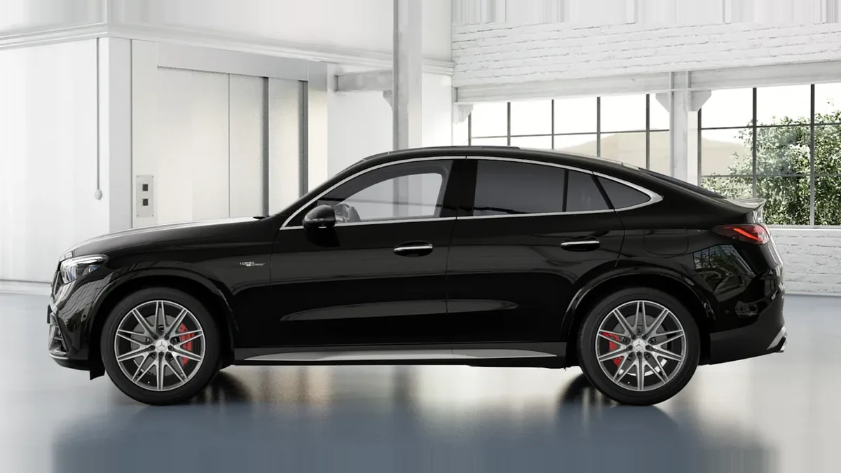 Mercedes-AMG GLC Coupé 63 S E Performance en renting en Málaga — Lateral