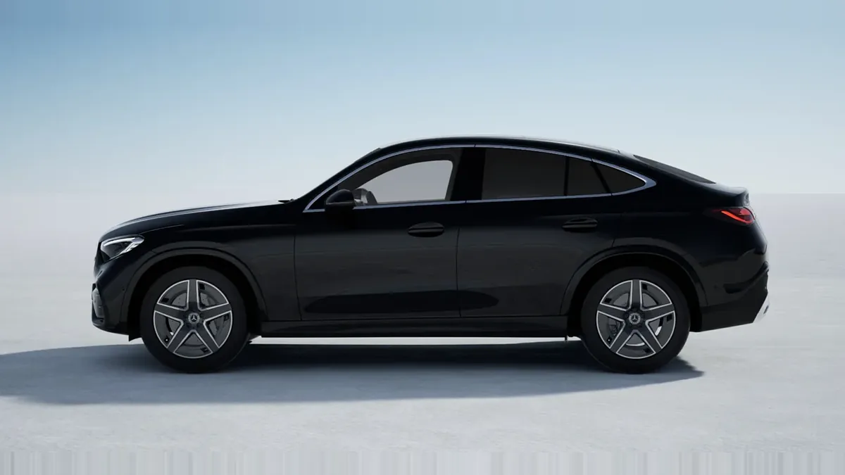 Mercedes-Benz GLC Coupé 300 de 4MATIC QS en renting en Málaga — Lateral