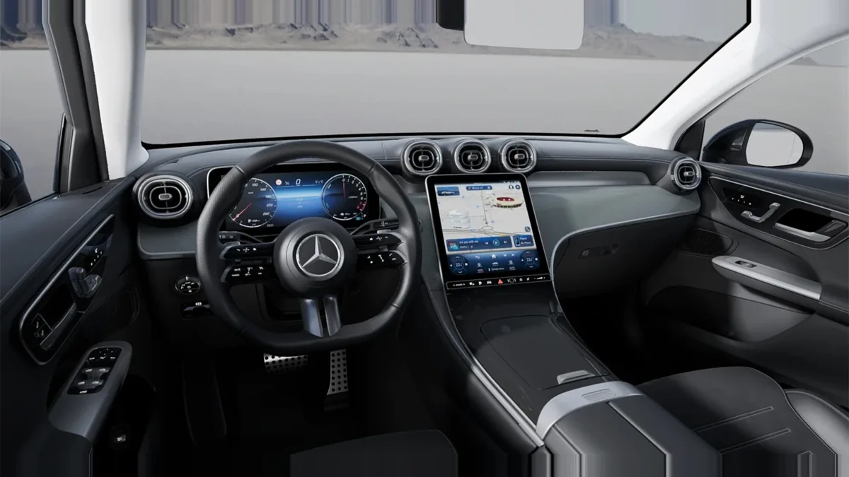 Mercedes-Benz GLC Coupé 300 e 4MATIC en renting en Málaga — Delantera