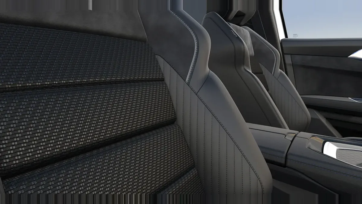 Renault Espace Espirit Alpine Full Hybrid E-Tech 146kW 7p en renting en Málaga — vista 7