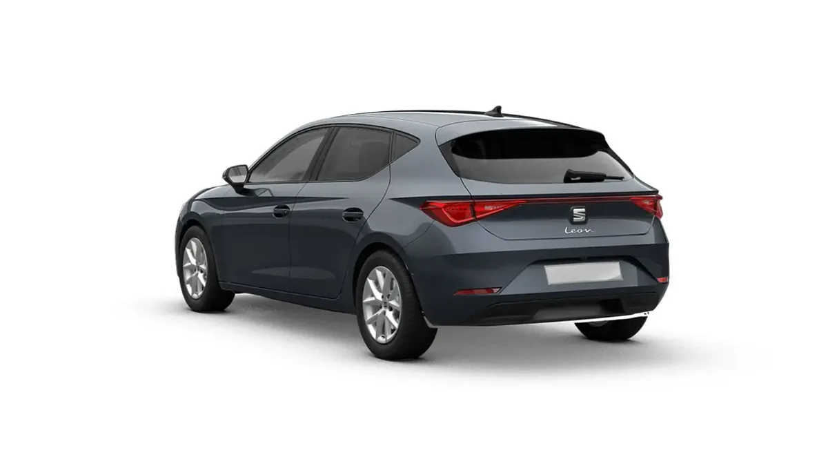 SEAT León 1.5 eTSI Style Fleet Pack en renting en Málaga — Trasera