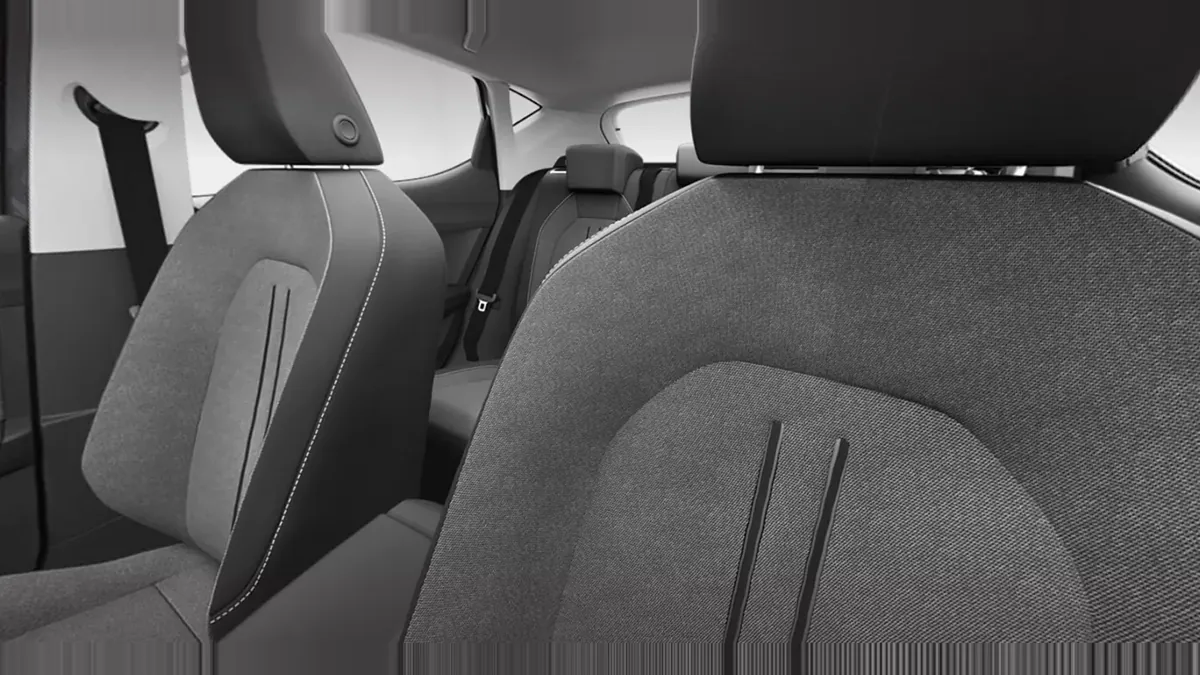 SEAT León 2.0 TDI Style XL Fleet Pack en renting en Málaga — Interior