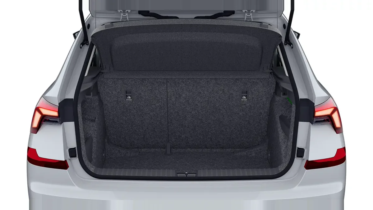 Škoda Kamiq 1.5 TSI DSG Selection en renting en Málaga — vista 10