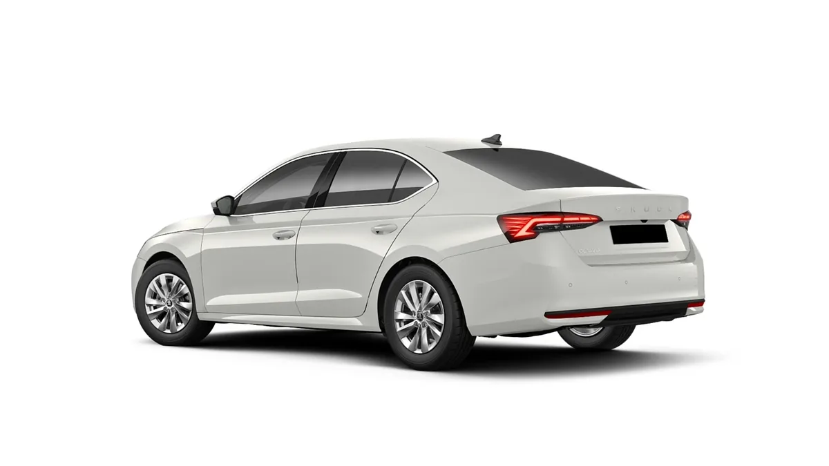 Škoda Octavia Limo Selection 2.0 TDI 150CV DSG 7vel en renting en Málaga — Trasera