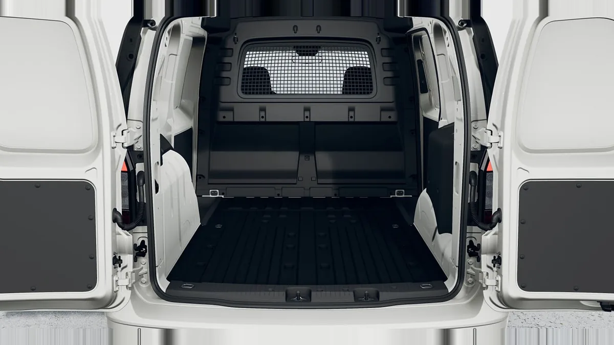 Volkswagen Caddy Cargo PHEV 1.5 TSI eHybrid en renting en Málaga — Interior
