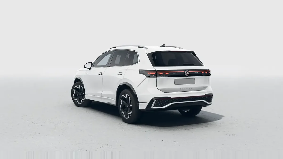 Volkswagen Tiguan R-Line 1.5 eTSI 110kW DSG en renting en Málaga — Interior